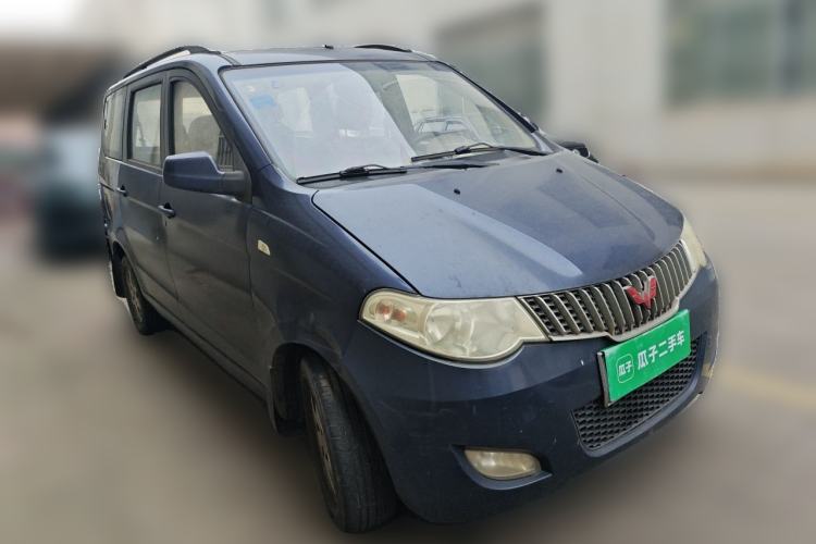Used Wuling Hongguang 2010 1.4L Comfort Version Front Right 45 Deg