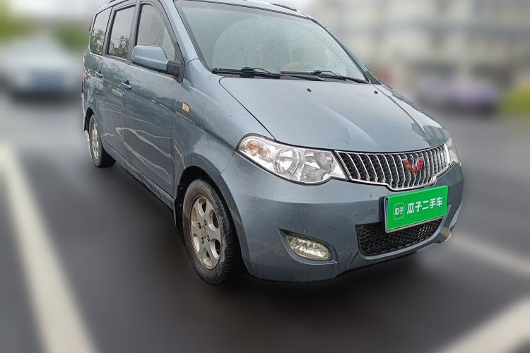 Used Wuling Hongguang 2010 1.4L Luxury Model Front Right 45 Deg