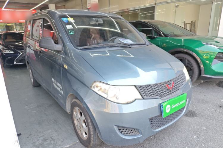 Used Wuling Hongguang 2010 1.2L Base Version China IV Standard Front Right 45 Deg