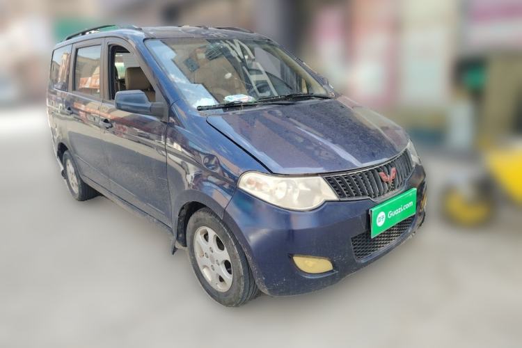 Used Wuling Hongguang 2010 1.4L Luxury Model Front Right 45 Deg