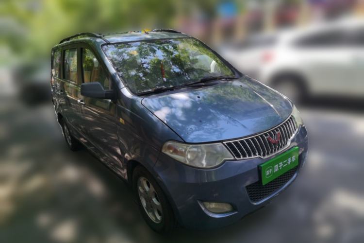 Used Wuling Hongguang 2010 1.4L Luxury Model Front Right 45 Deg