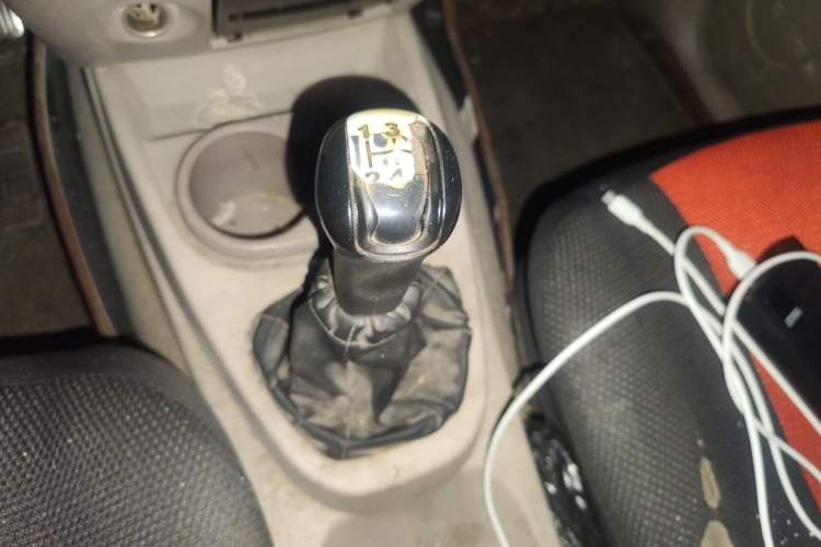 Used Wuling Hongguang 2010 1.2L Standard Version China IV Gear Lever