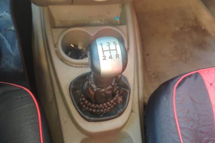 Used Wuling Hongguang 2010 1.2L Standard Version China IV Gear Lever