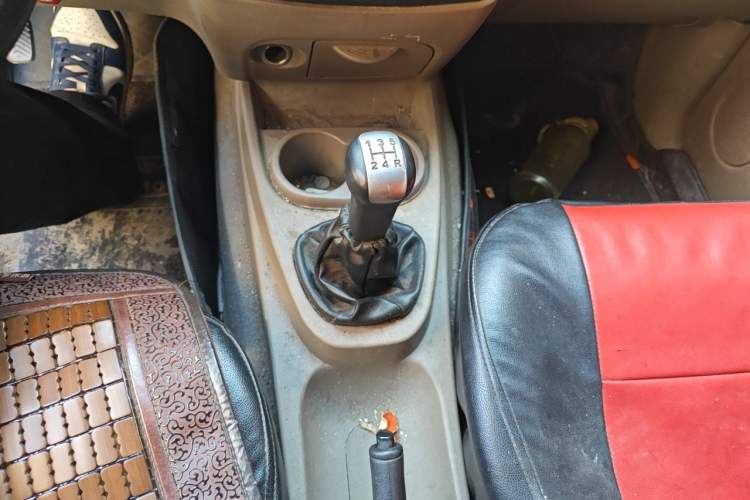 Used Wuling Hongguang 2010 1.2L Standard Version China IV Gear Lever