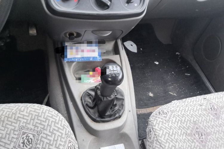 Used Wuling Hongguang 2010 1.2L Base Version China IV Standard Gear Lever