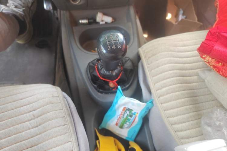 Used Wuling Hongguang 2010 1.2L Base Version China IV Standard Gear Lever