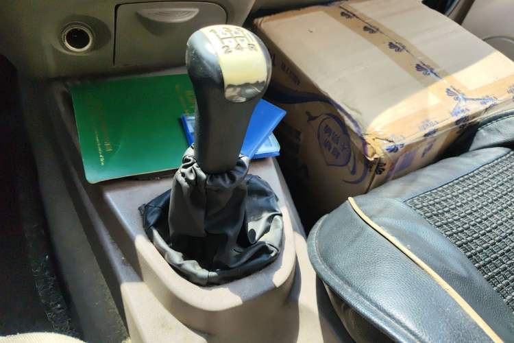Used Wuling Hongguang 2010 1.2L Standard Version China IV Gear Lever