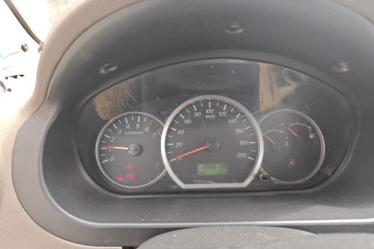 Used Wuling Hongguang 2010 1.2L Practical Version China IV Instrument Cluster
