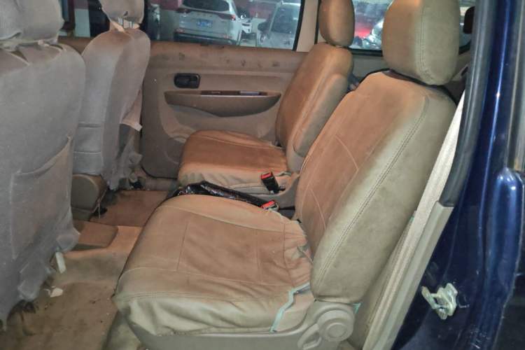 Used Wuling Hongguang 2010 1.4L Comfort Version Left Rear Seat
