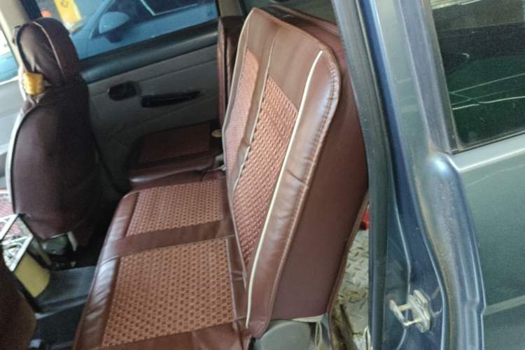 Used Wuling Hongguang 2010 1.2L Base Version China IV Standard Left Rear Seat