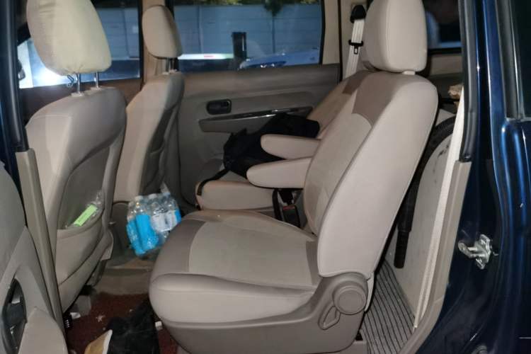 Used Wuling Hongguang 2010 1.4L Comfort Version Left Rear Seat