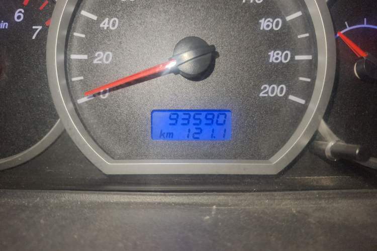 Used Wuling Hongguang 2010 1.4L Standard Version Odometer Close Up
