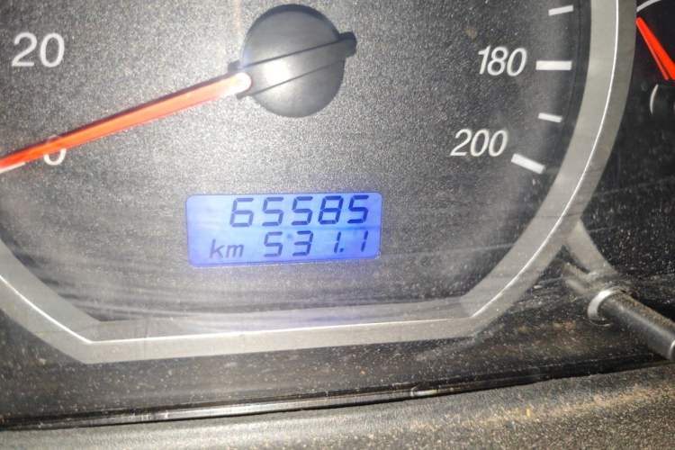 Used Wuling Hongguang 2010 1.4L Comfort Version Odometer Close Up