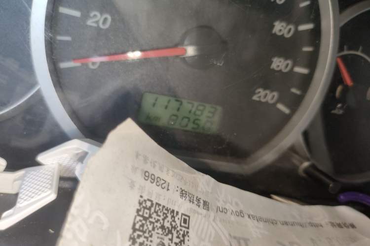 Used Wuling Hongguang 2010 1.2L Base Version China IV Standard Odometer Close Up