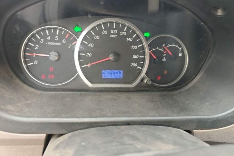 Used Wuling Hongguang 2010 1.4L Comfort Version Odometer Close Up