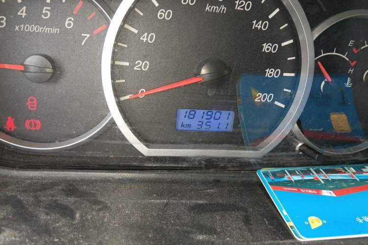 Used Wuling Hongguang 2010 1.4L Standard Version Odometer Close Up