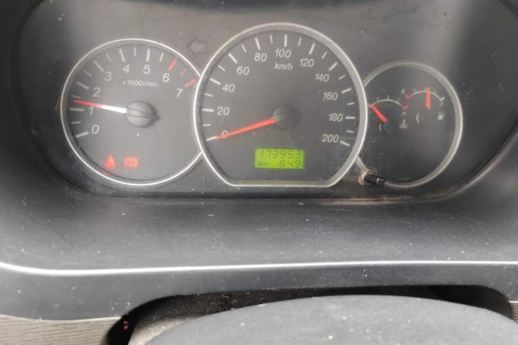 Used Wuling Hongguang 2010 1.2L Base Version China IV Standard Odometer Close Up