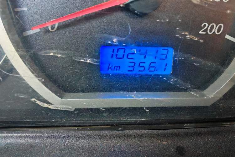 Used Wuling Hongguang 2010 1.4L Comfort Version Odometer Close Up