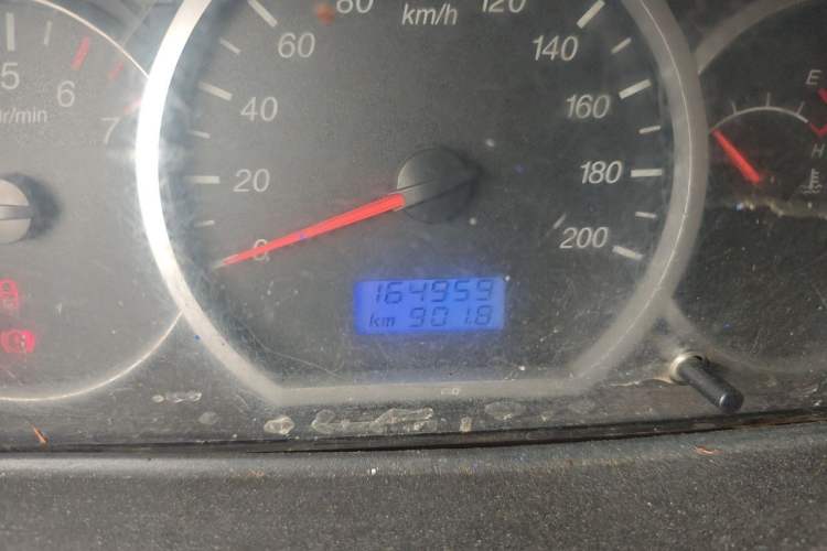 Used Wuling Hongguang 2010 1.4L Comfort Version Odometer Close Up