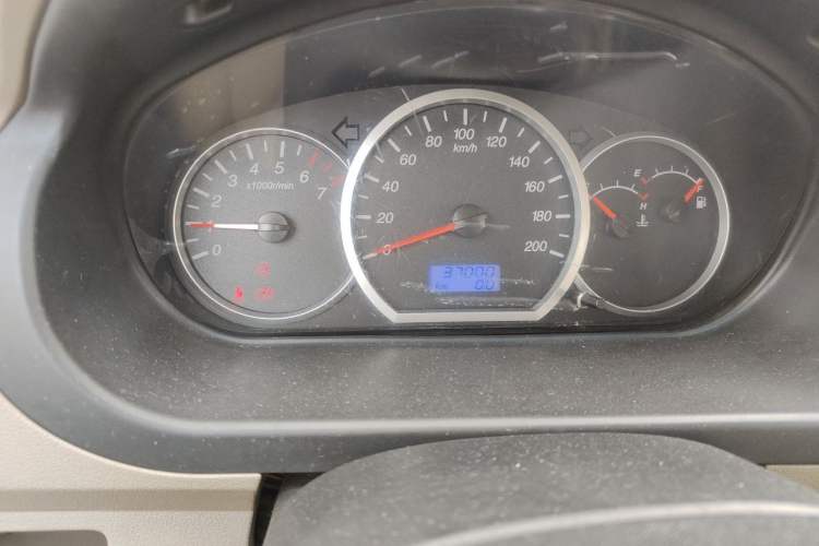 Used Wuling Hongguang 2010 1.2L Comfort Edition China IV Odometer Close Up