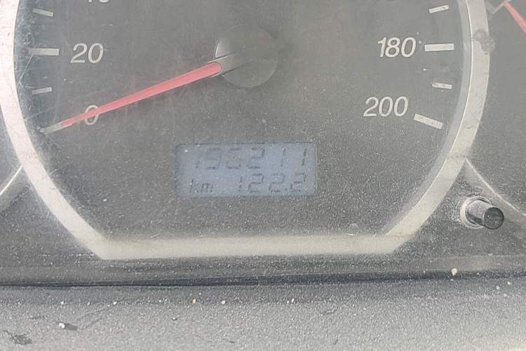 Used Wuling Hongguang 2010 1.2L Comfort Edition China IV Odometer Close Up