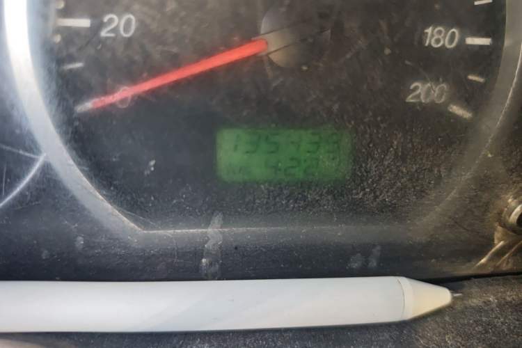 Used Wuling Hongguang 2010 1.2L Standard Version China IV Odometer Close Up