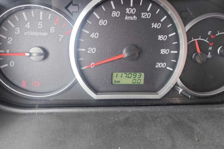 Used Wuling Hongguang 2010 1.2L Base Version China IV Standard Odometer Close Up