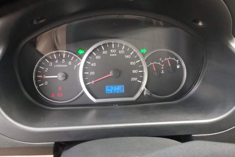 Used Wuling Hongguang 2010 1.4L Luxury Model Odometer Close Up