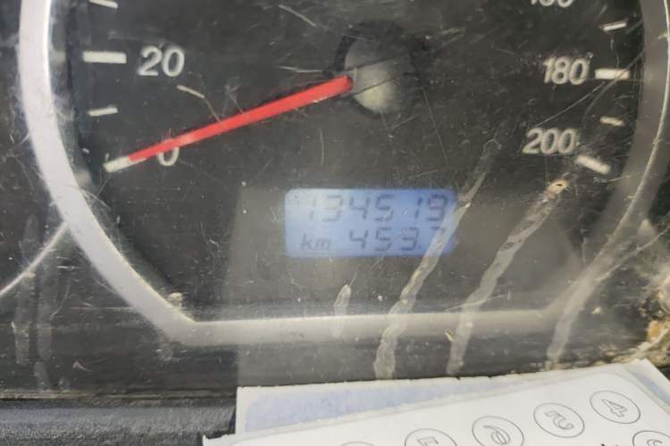 Used Wuling Hongguang 2010 1.4L Comfort Version Odometer Close Up