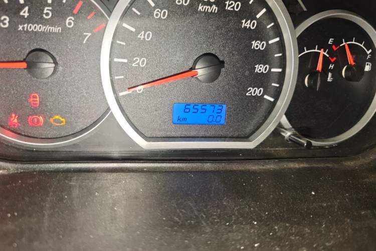 Used Wuling Hongguang 2010 1.4L Luxury Model Odometer Close Up