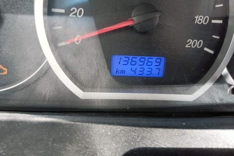 Used Wuling Hongguang 2010 1.4L Luxury Model Odometer Close Up
