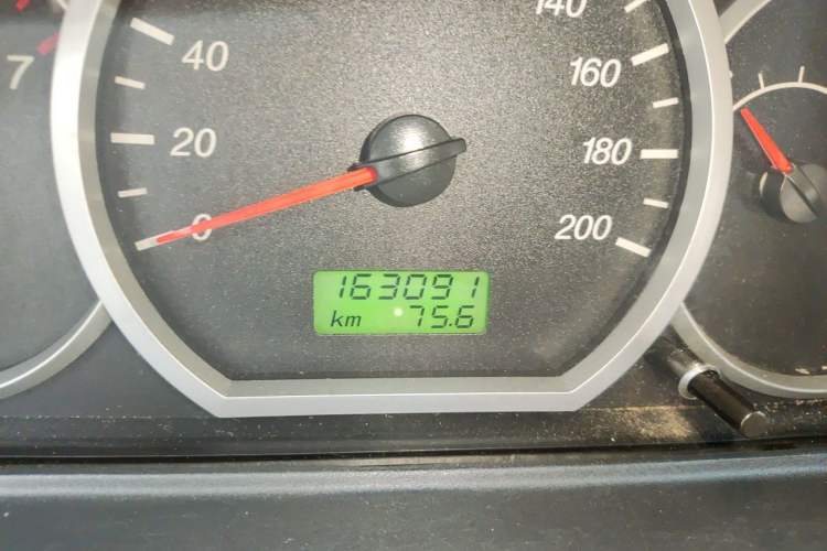 Used Wuling Hongguang 2010 1.2L Standard Version China IV Odometer Close Up