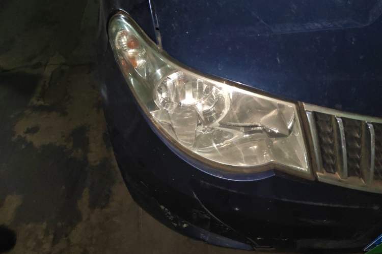 Used Wuling Hongguang 2010 1.4L Comfort Version Right Front Headlight