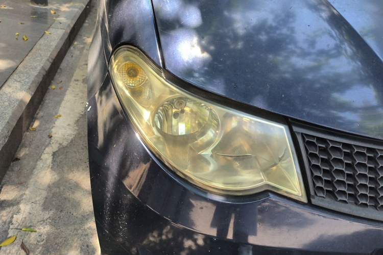 Used Wuling Hongguang 2010 1.2L Base Version China IV Standard Right Front Headlight