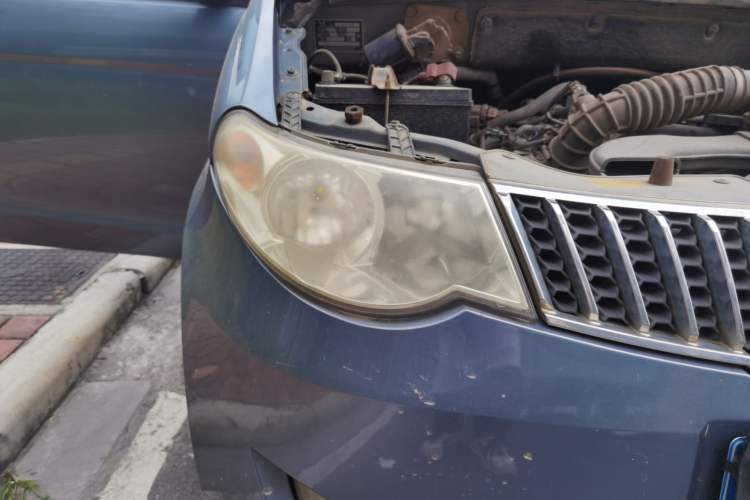 Used Wuling Hongguang 2010 1.4L Comfort Version Right Front Headlight