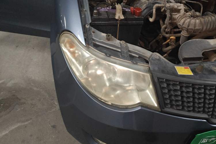 Used Wuling Hongguang 2010 1.4L Standard Version Right Front Headlight