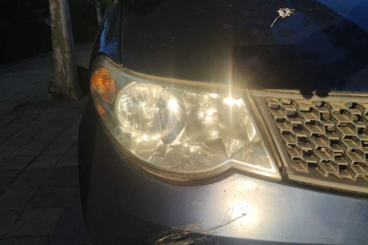Used Wuling Hongguang 2010 1.2L Standard Version China IV Right Front Headlight