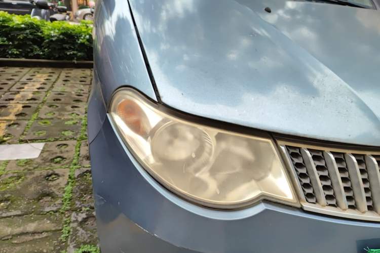 Used Wuling Hongguang 2010 1.4L Luxury Model Right Front Headlight
