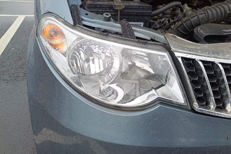 Used Wuling Hongguang 2010 1.4L Luxury Model Right Front Headlight