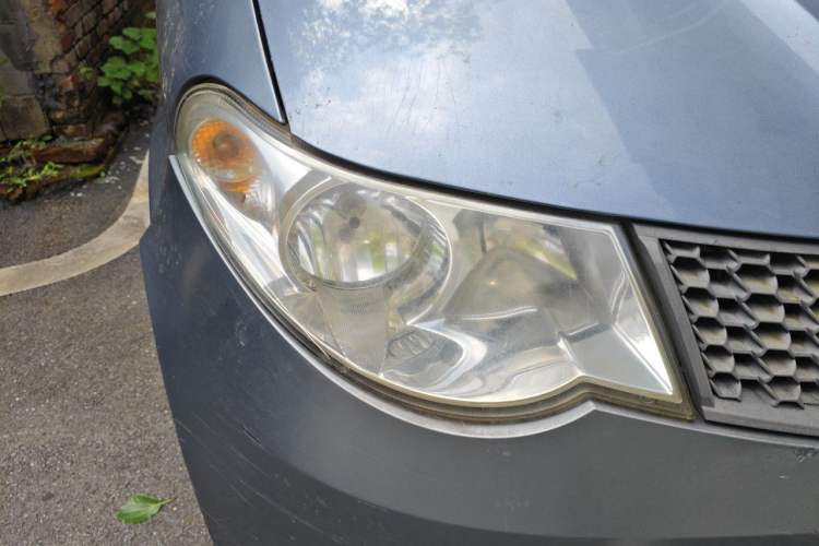 Used Wuling Hongguang 2010 1.2L Base Version China IV Standard Right Front Headlight