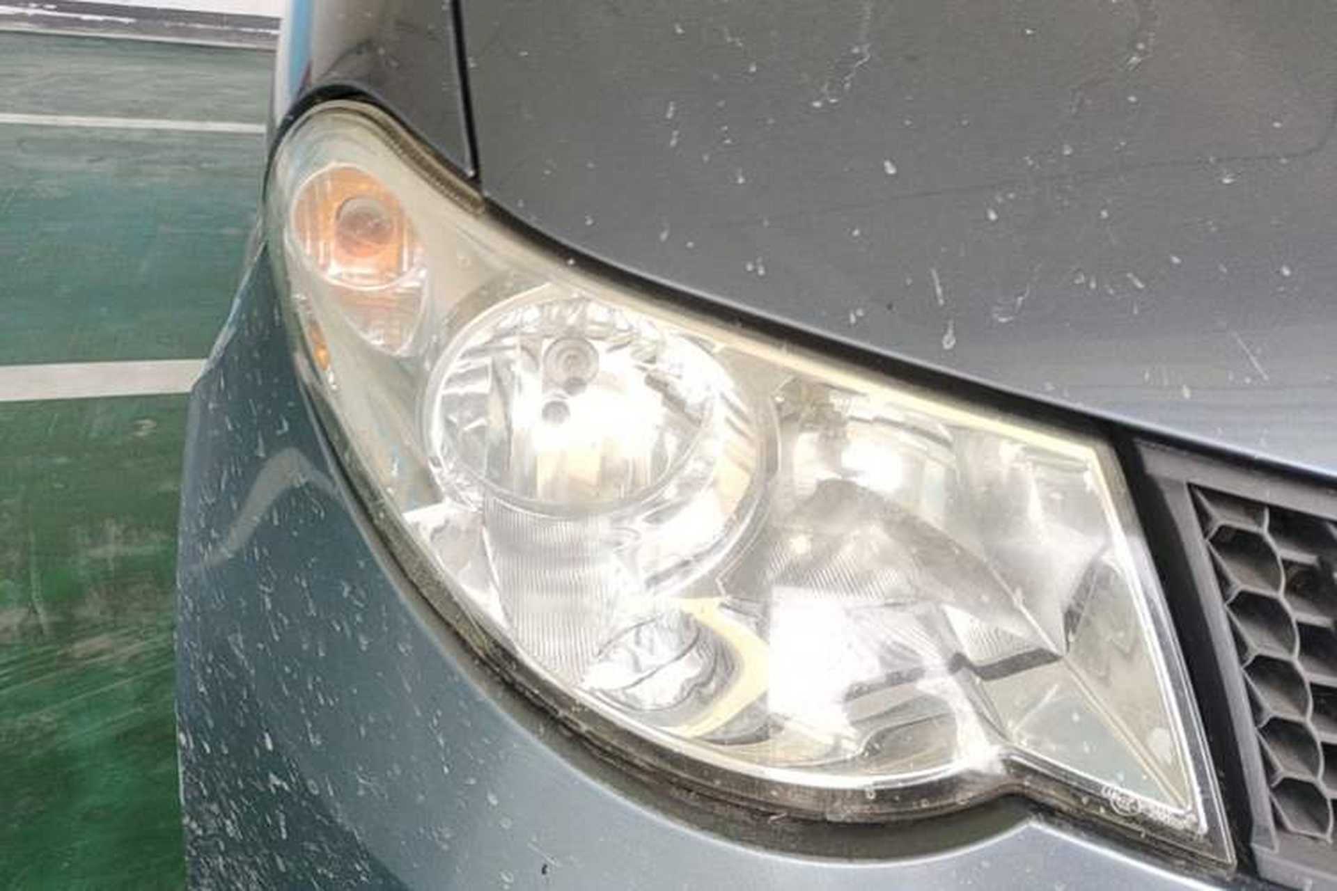 Used Wuling Hongguang 2010 1.2L Standard Version China IV Right Front Headlight