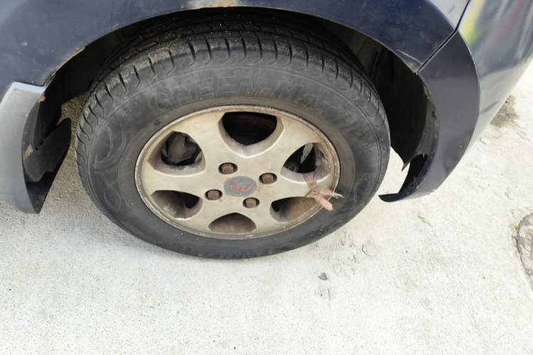 Used Wuling Hongguang 2010 1.4L Comfort Version Right Front Wheel Hub