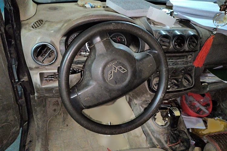 Used Wuling Hongguang 2010 1.4L Standard Version Steering Wheel
