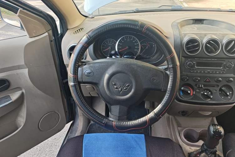 Used Wuling Hongguang 2010 1.2L Standard Version China IV Steering Wheel