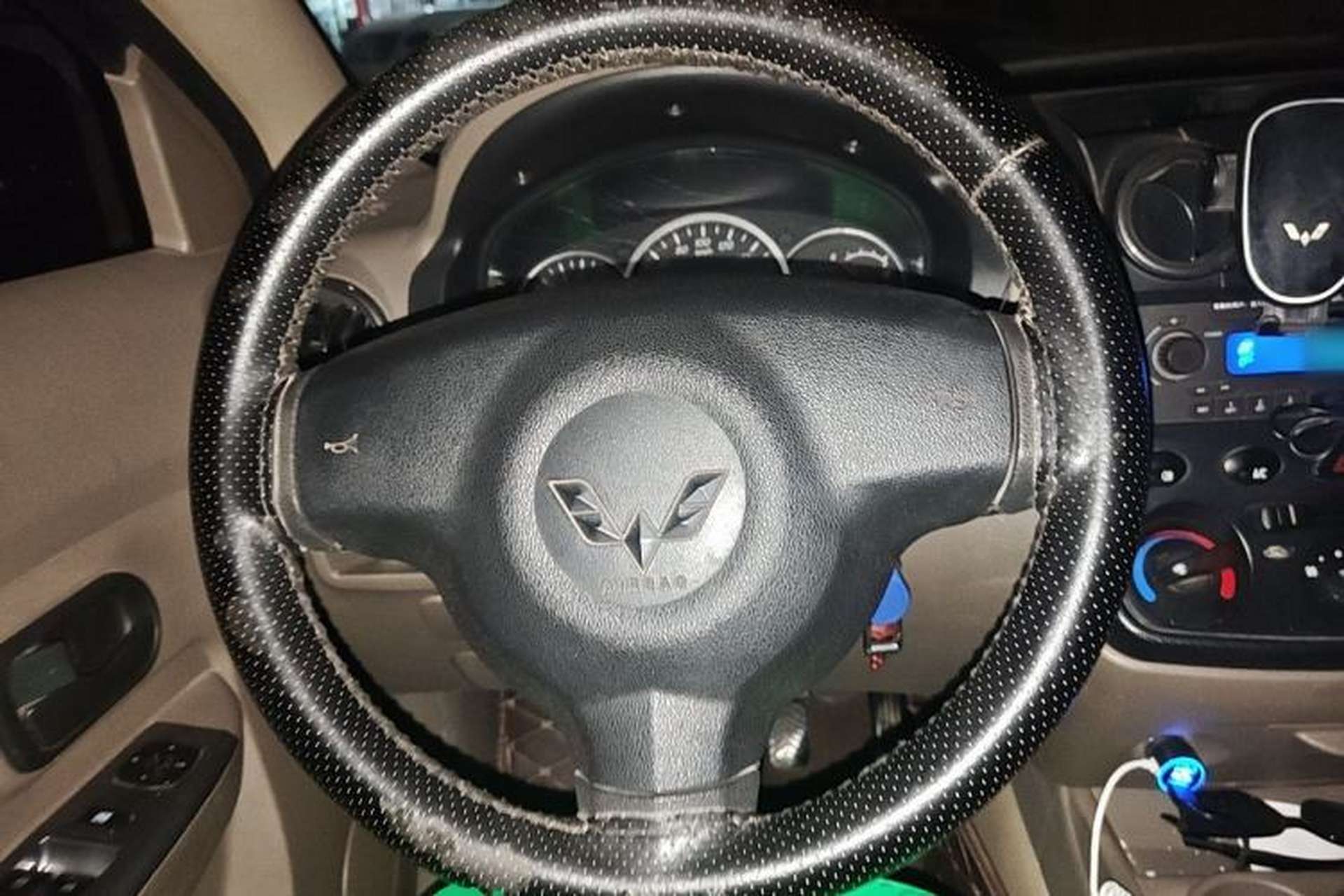Used Wuling Hongguang 2010 1.2L Comfort Edition China IV Steering Wheel