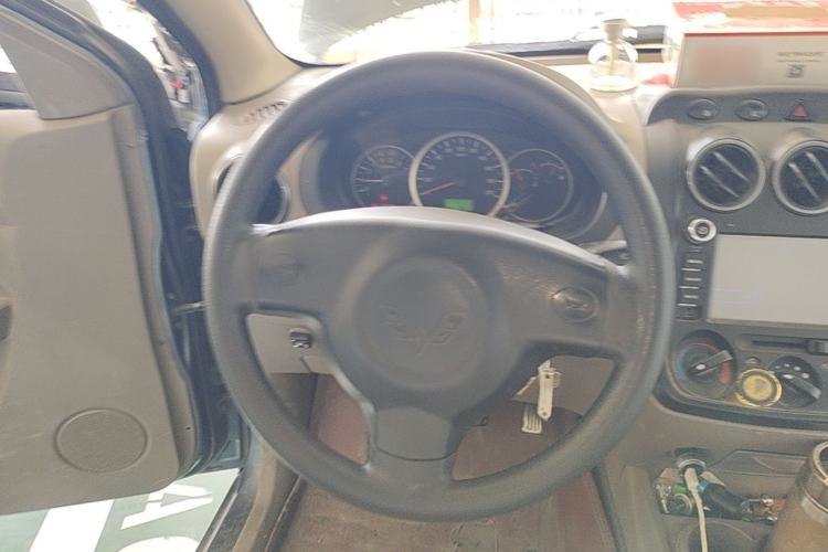 Used Wuling Hongguang 2010 1.2L Standard Version China IV Steering Wheel