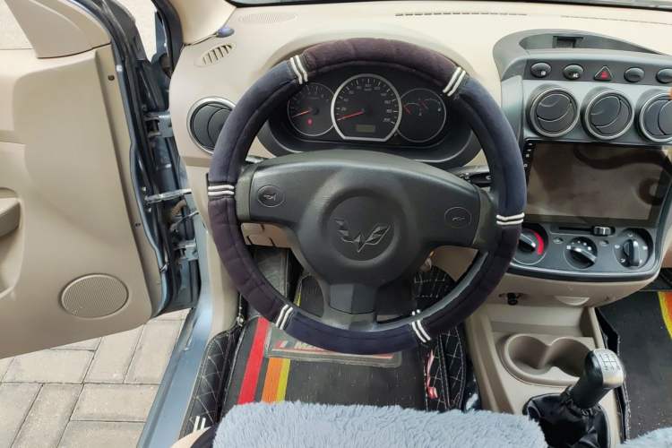 Used Wuling Hongguang 2010 1.2L Standard Version China IV Steering Wheel