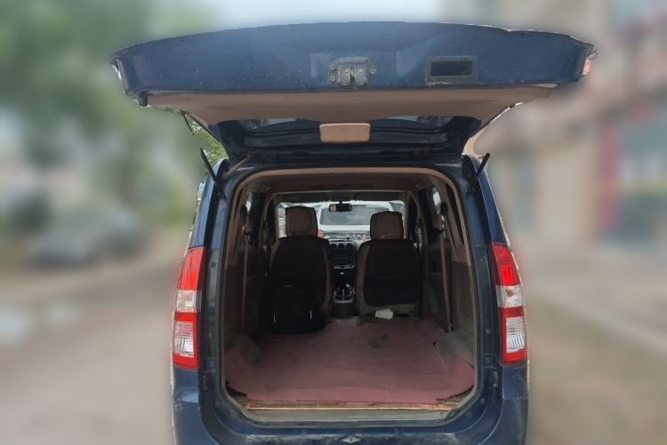 Used Wuling Hongguang 2010 1.4L Standard Version Trunk