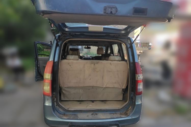 Used Wuling Hongguang 2010 1.4L Standard Version Trunk
