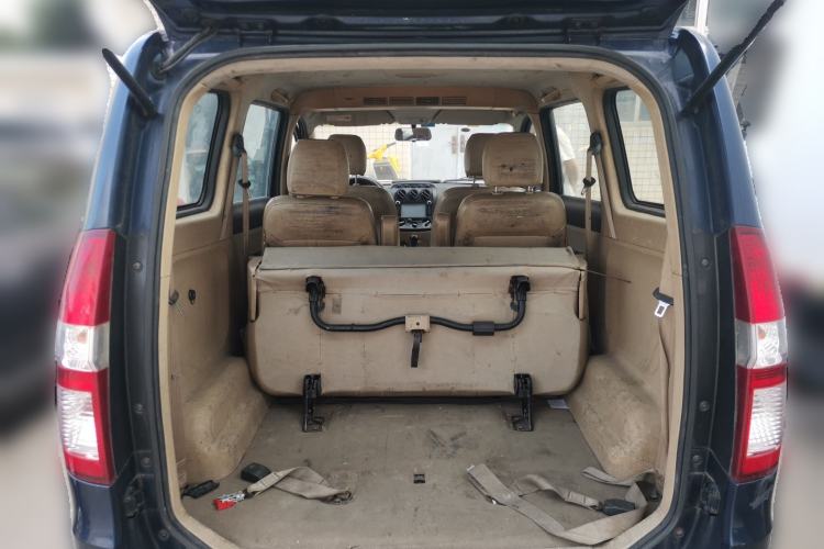 Used Wuling Hongguang 2010 1.4L Luxury Model Trunk